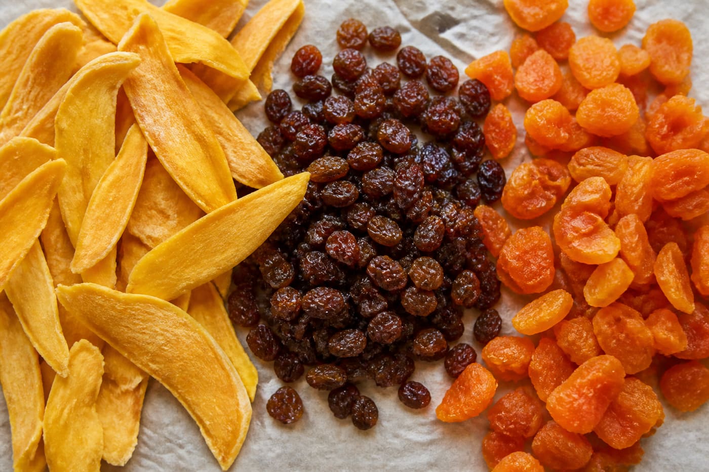 Dehydrated Fruits graded for export